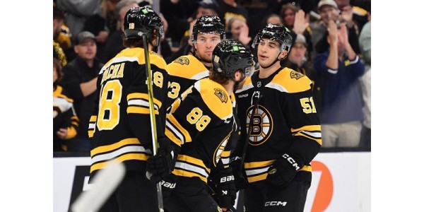 Boston Bruins na začátku letošní sezony nedosahoval vynikajících výsledků Boston Bruins na začátku letošní sezony nedosahoval vynikajících výsledků